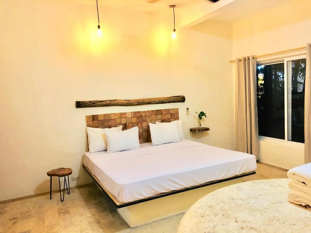 Rustik Inn Playa del Carmen 3*,  Meksika